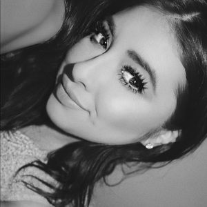 Meet your Posher, Mariella